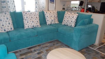 Chalet | Living area | Fireplace