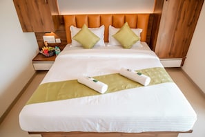 Quarto luxo | Wi-Fi de cortesia, roupa de cama
