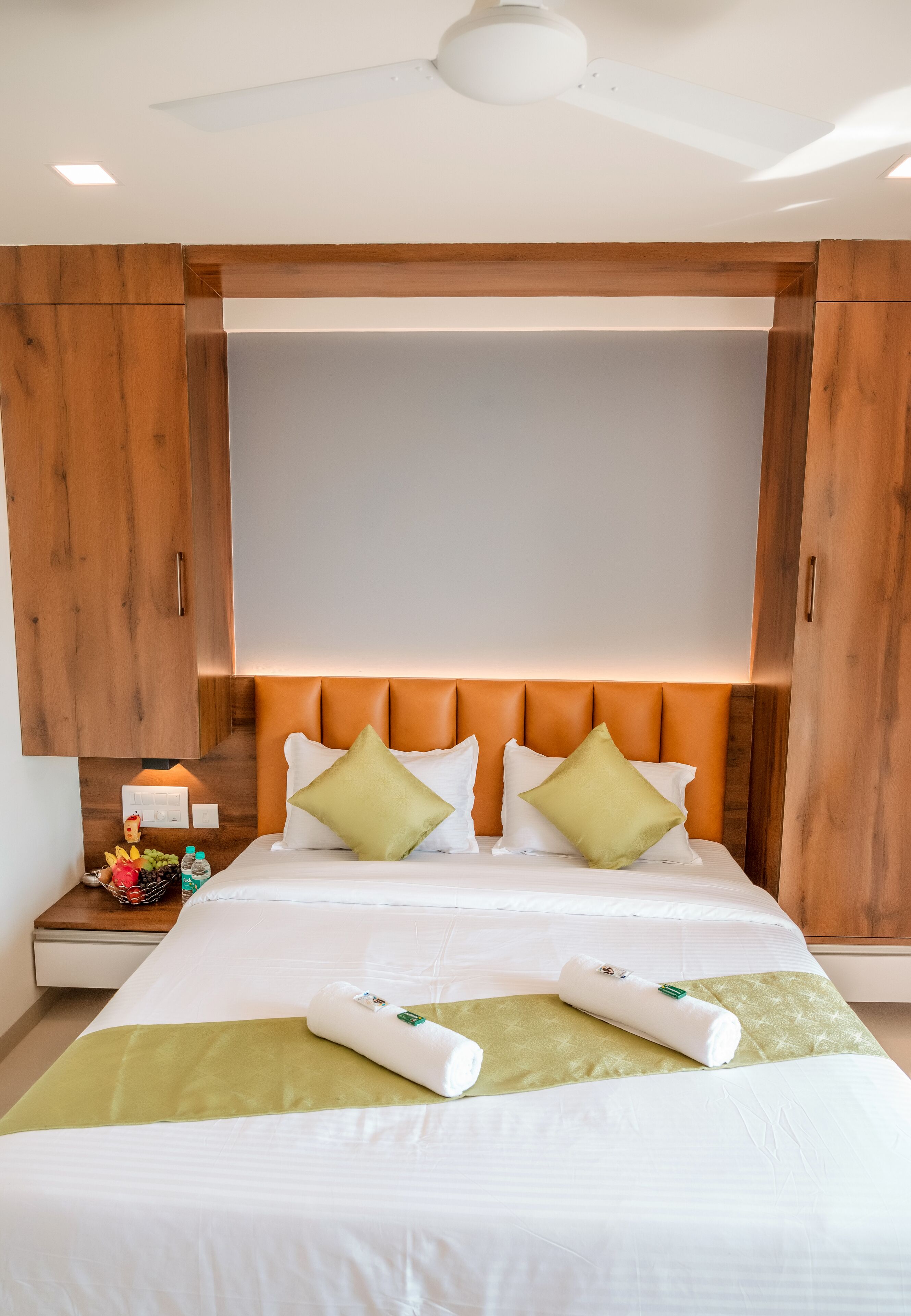 Hotel Heraa International