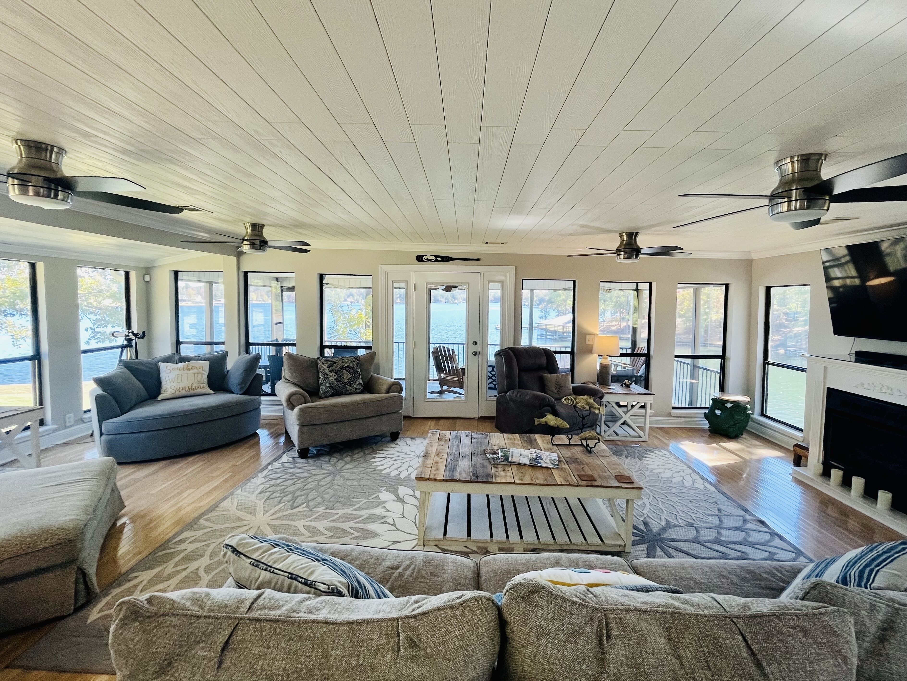 Sweet Sue's @Lake Martin with game room & firepit! Close to Chucks & The Rock!