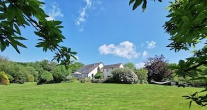 Wellstone Cottages - Honey Coach House