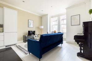 Interior - Modern Apartment in Walthamstow (London)