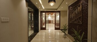 The Golden Crown Hotel Banquet & Cafe