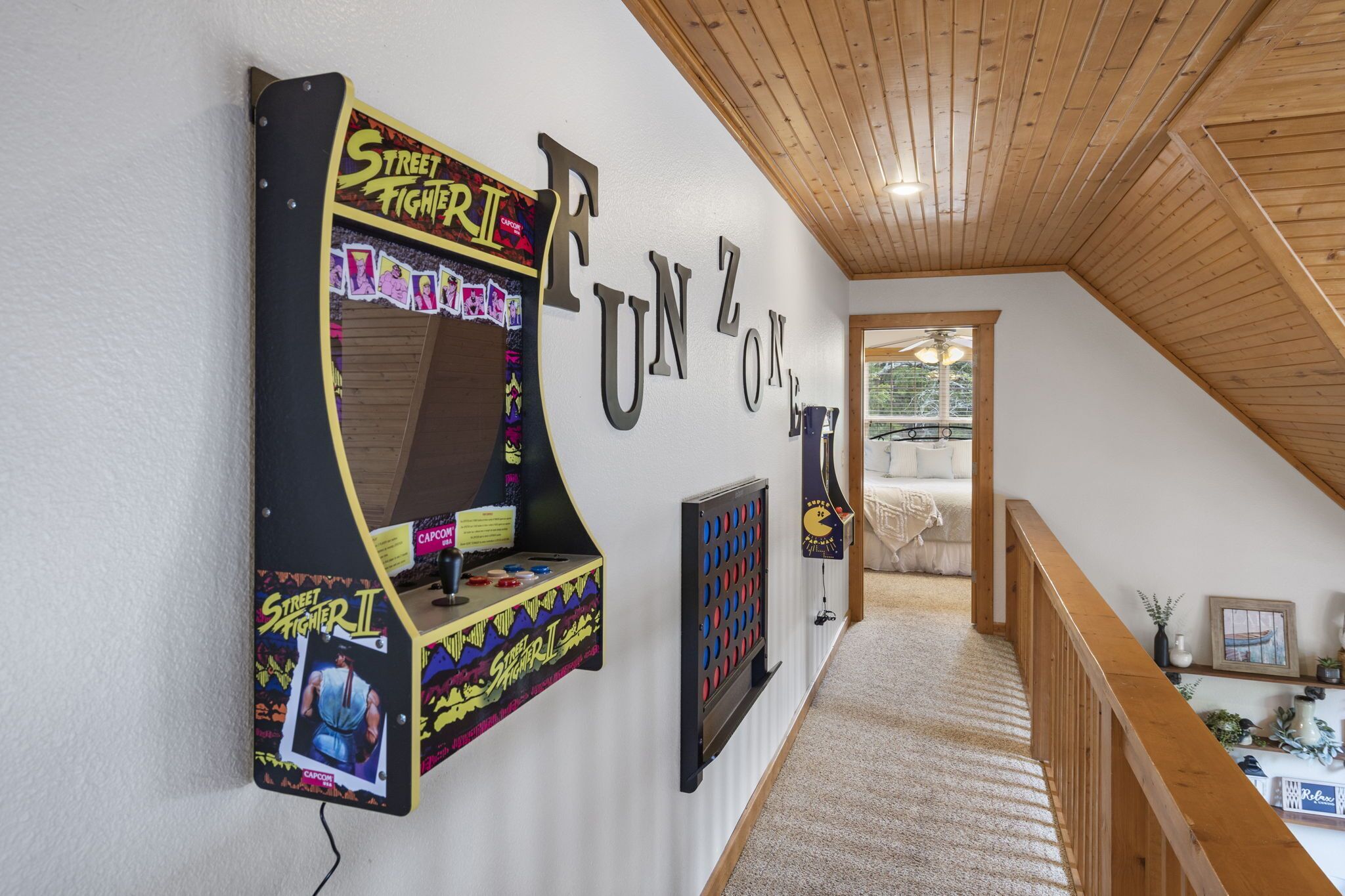 Timeless Branson Cabin - 4 Bedroom Home Near Silver Dollar City