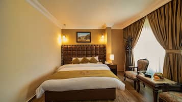 Deluxe Double Room, 1 Bedroom, Non Smoking, City View | Egyptian cotton sheets, premium bedding, pillow-top beds, free minibar