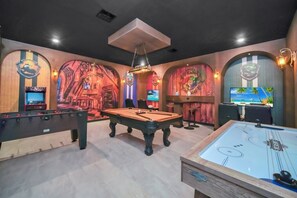 Casa, varias habitaciones | Sala de juegos