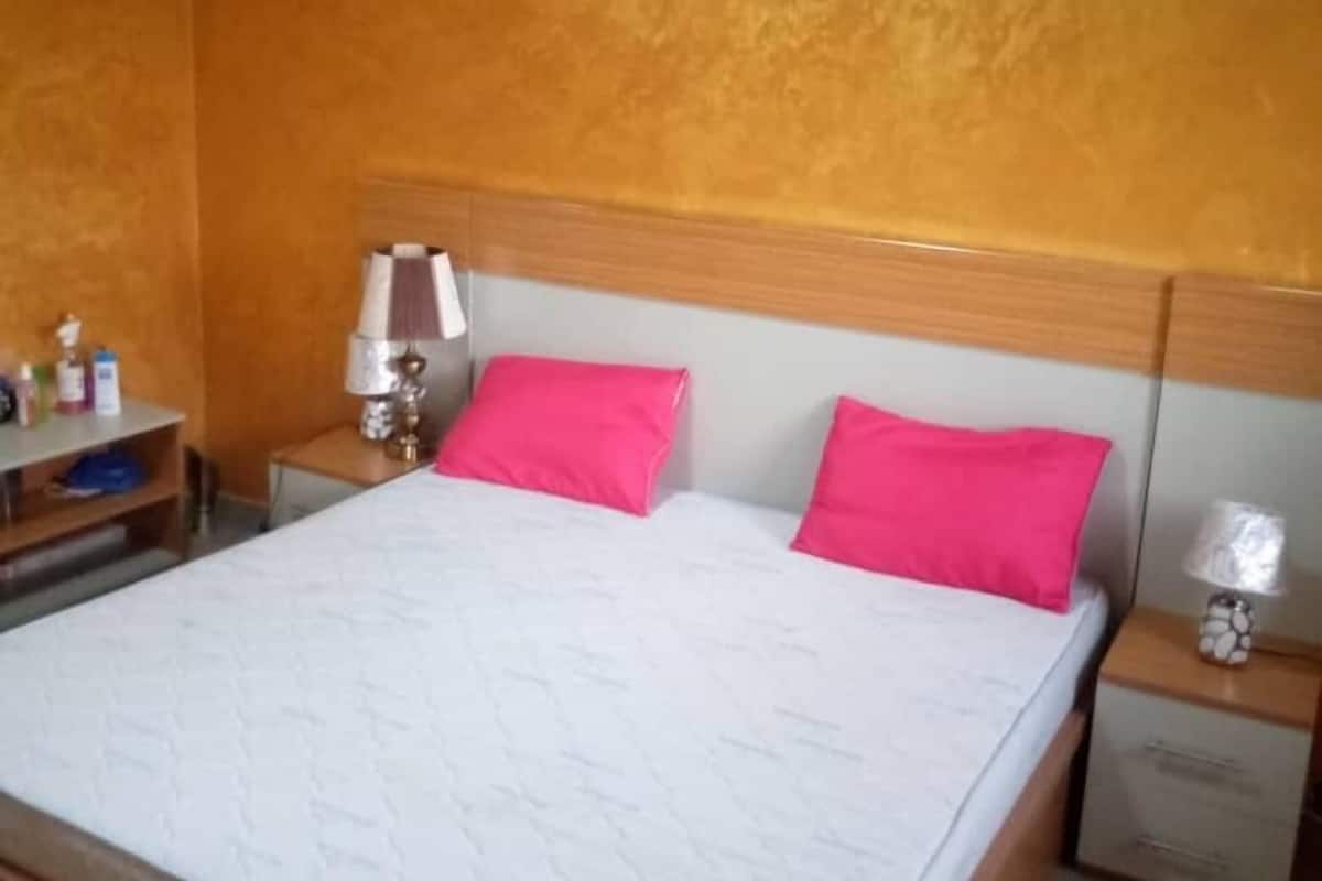 Studio Senior | Brankas, tirai kedap cahaya, kedap suara, dan Wi-Fi gratis