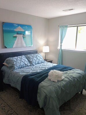 3 bedrooms, iron/ironing board, free WiFi, bed sheets