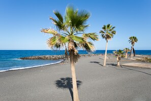 Una playa cerca