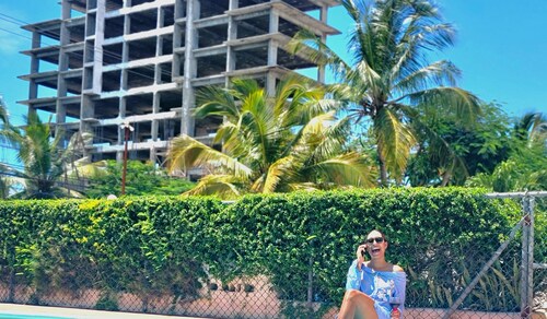 Spacious 2BR/2Baths wifi and Private Pool