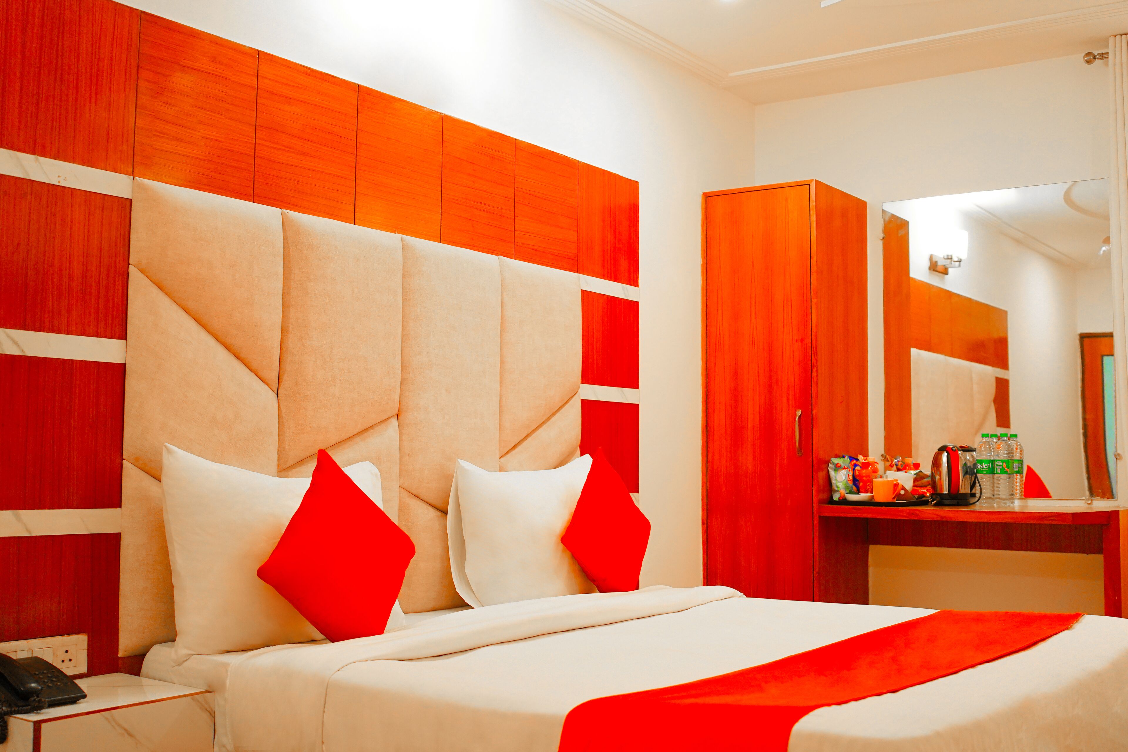 Roomshala 006 Hotel Ambrosia