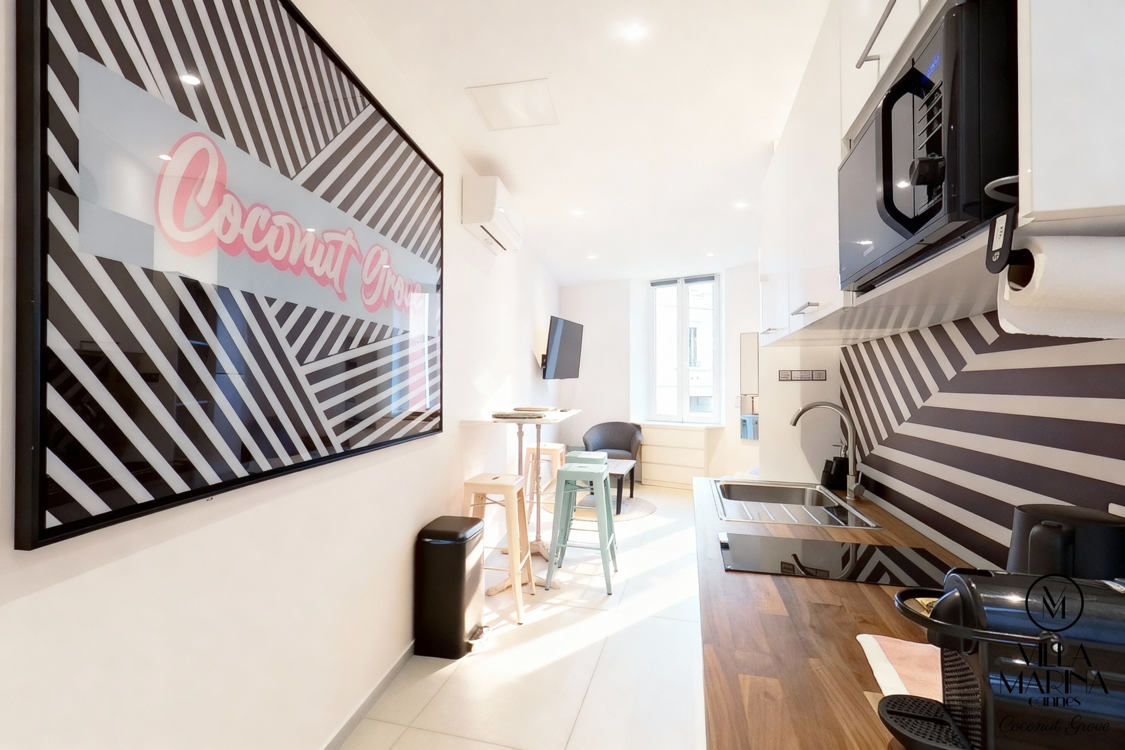 Căn hộ Deluxe, hiên (COCONUT GROVE) | Bếp riêng | Tủ lạnh, lò vi sóng, lò nướng, bếp nấu 