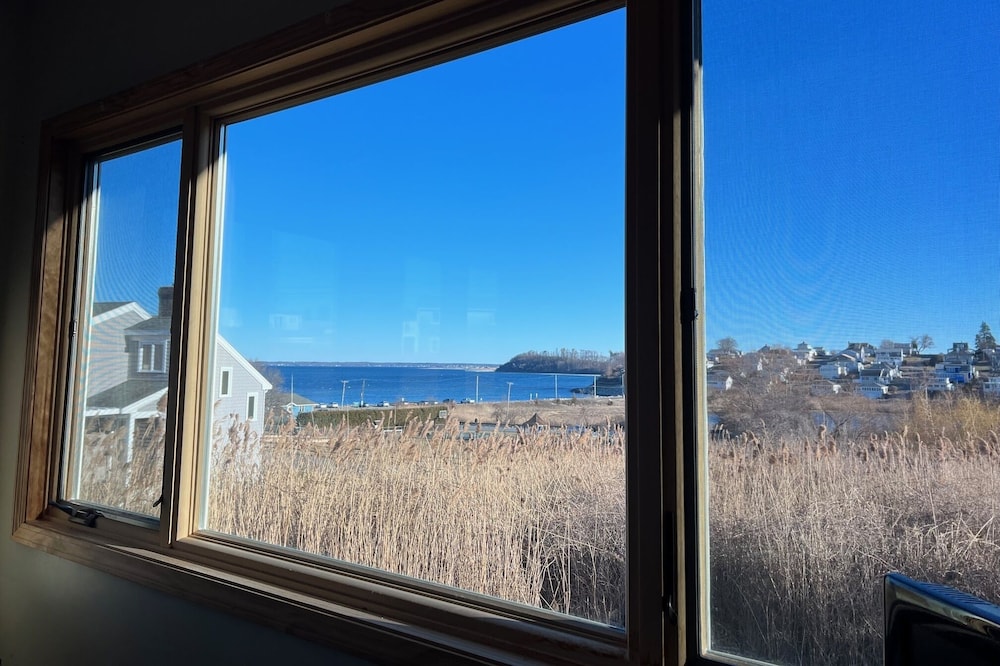 Cozy cottage on Great Neck, easy walk to Pavilion Beach!