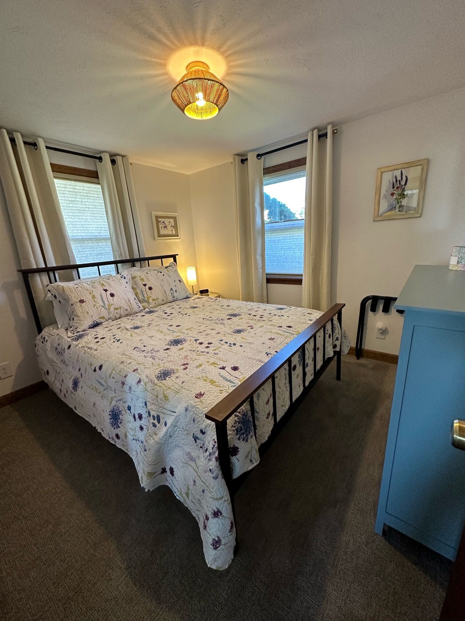 Cozy cottage on Great Neck, easy walk to Pavilion Beach!