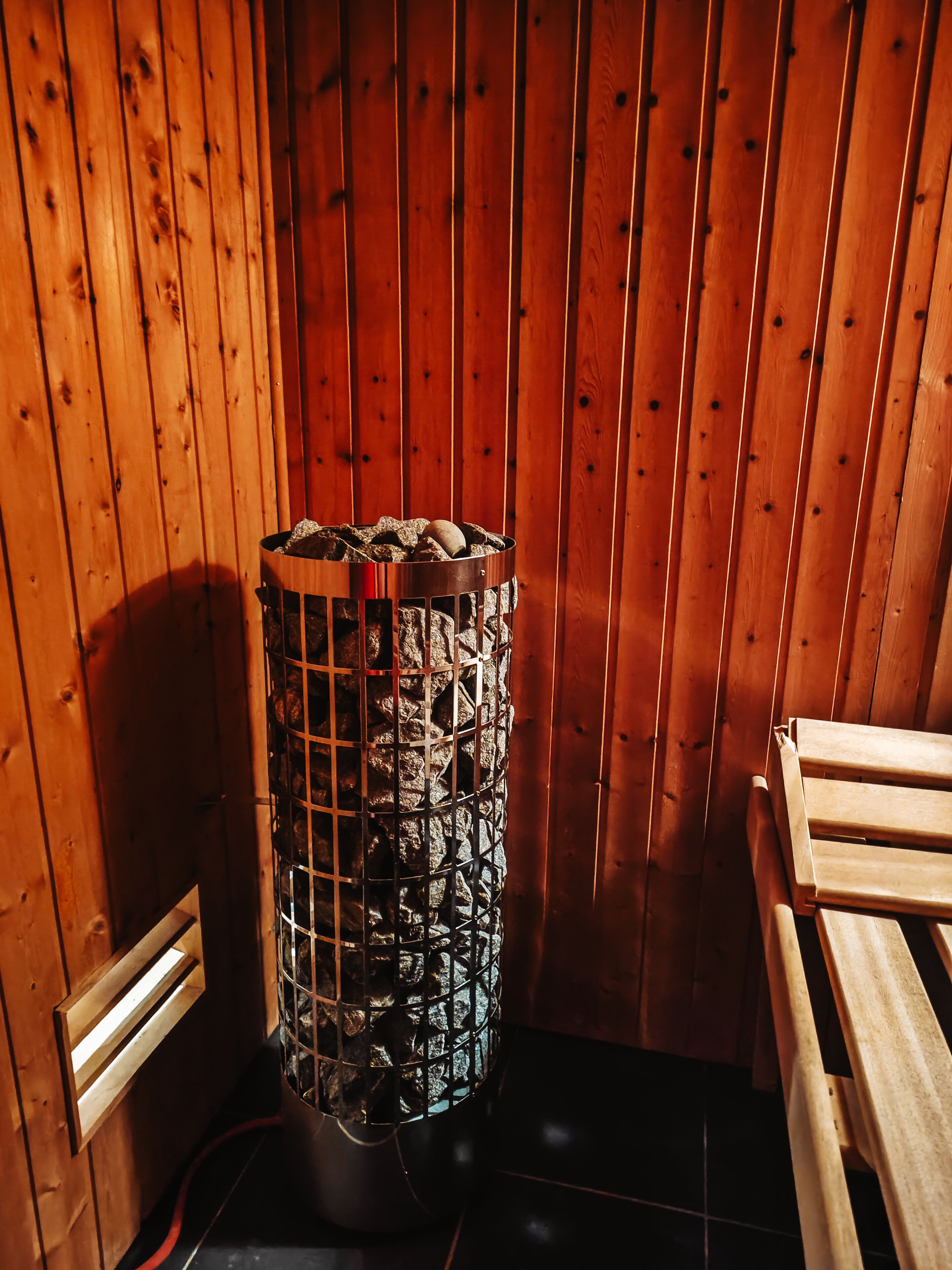 Haartrockner, Handtücher, Toilettenpapier