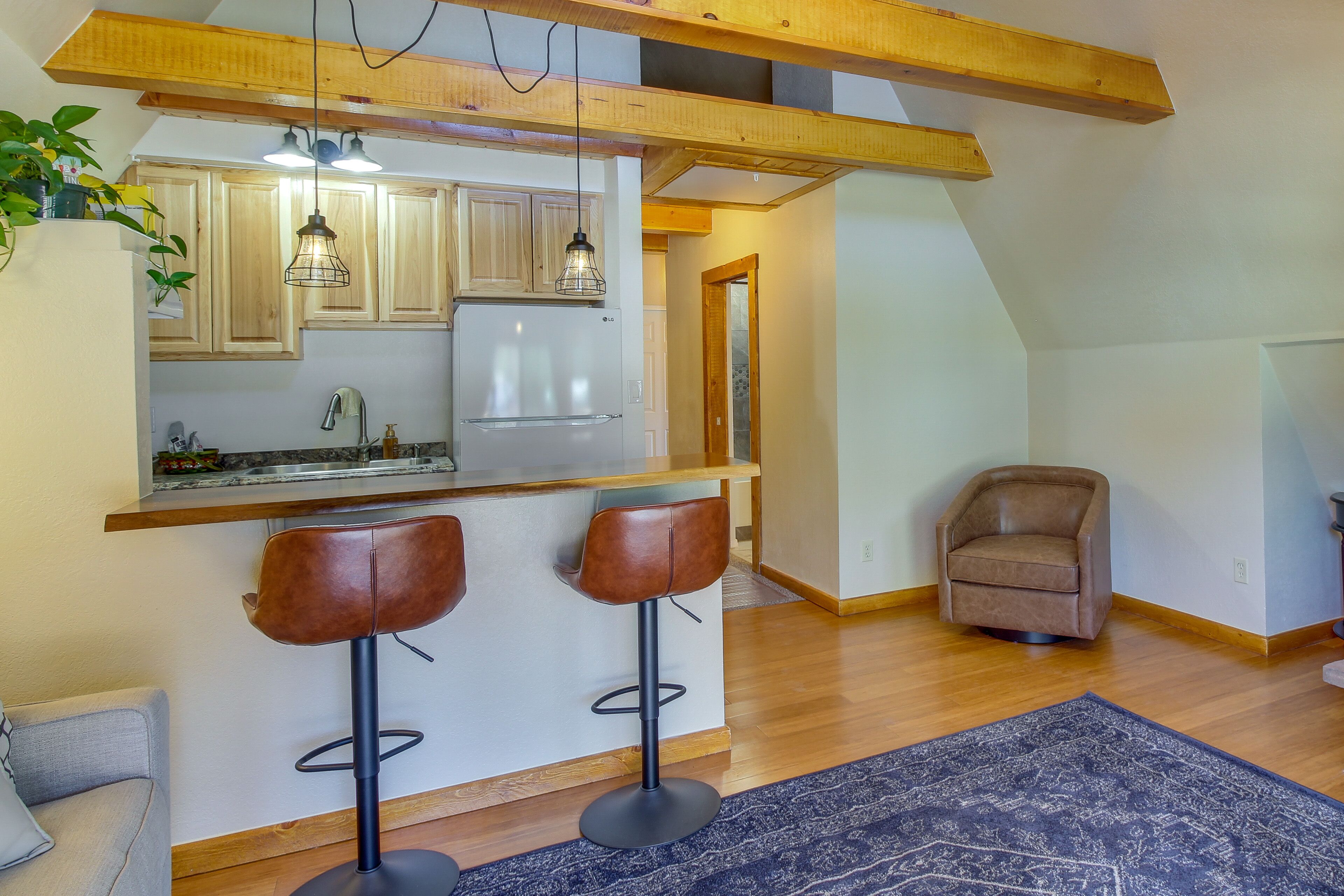 Adorable A-Frame Cabin in Pinetop-Lakeside!