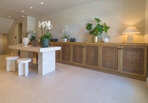 Lobby - Argostoli Essence Suites (Kefalonia)