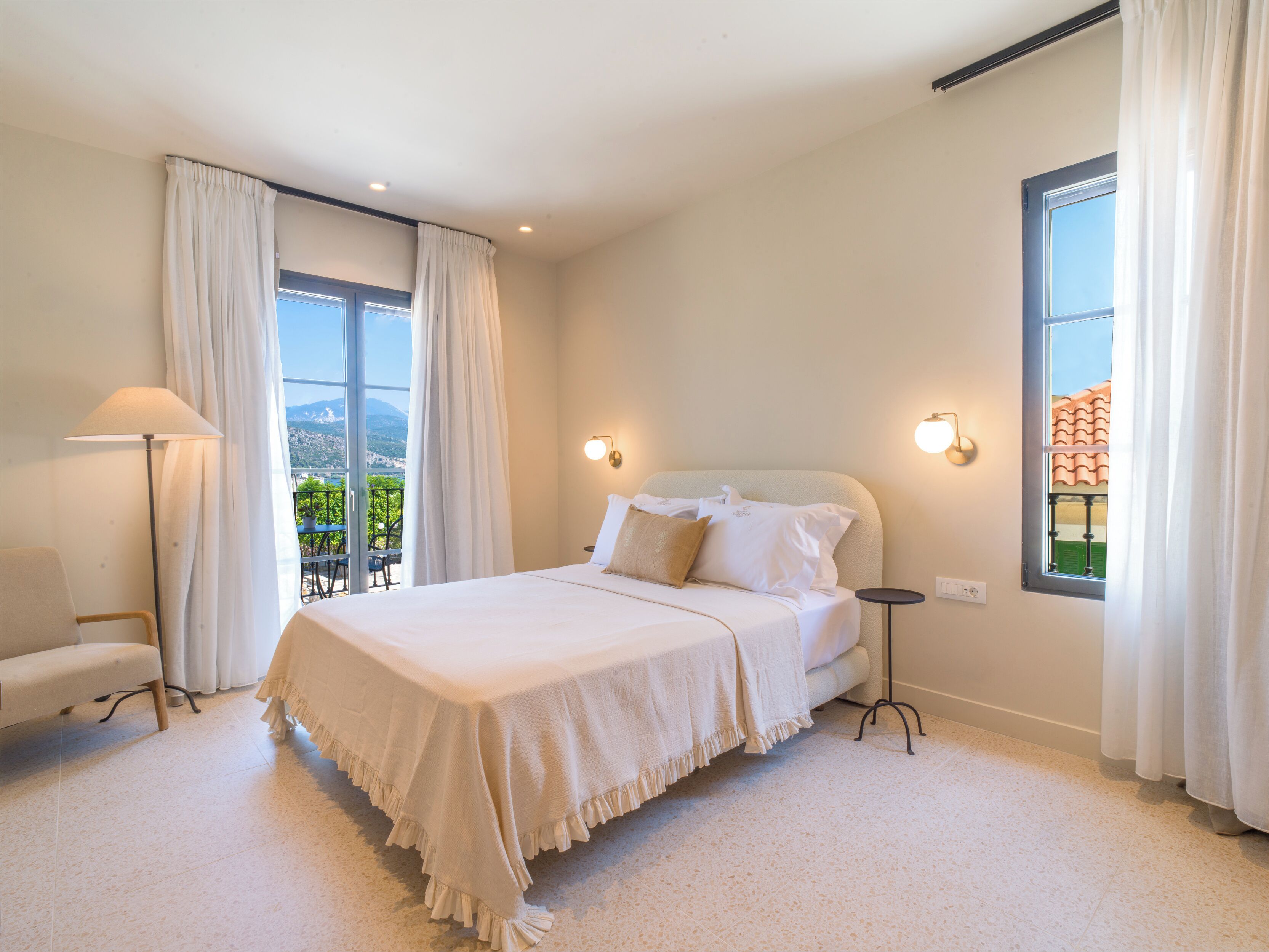 Deluxe Suite, Sea View | Egyptian cotton sheets, premium bedding, down duvets, minibar
