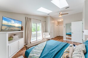 5 chambres, coffre-fort, bureau, fer et planche à repasser
