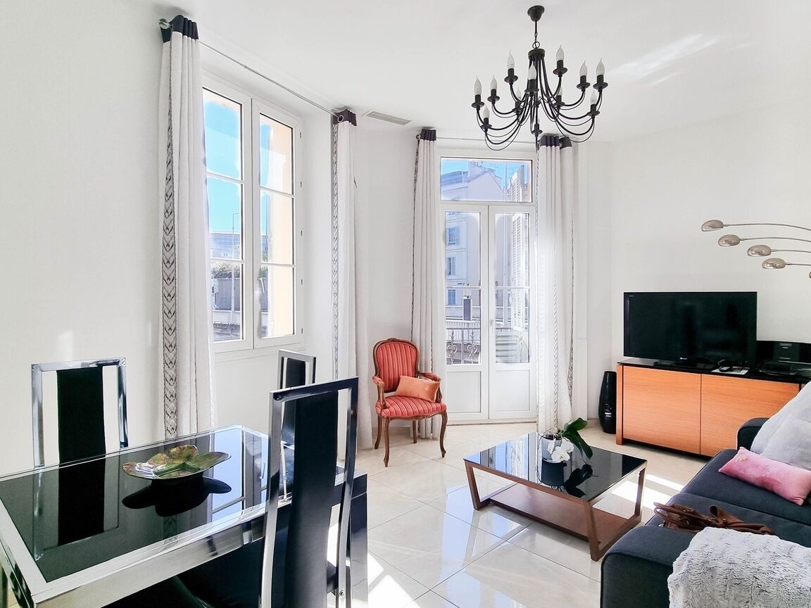 Apartment 5mn Beach and Palace