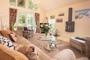 TV, fireplace - Overbeck, Ambleside - Two Bedroom Cottage, Sleeps 4 (Ambleside)