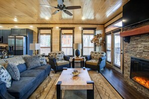 TV connectée, cheminée