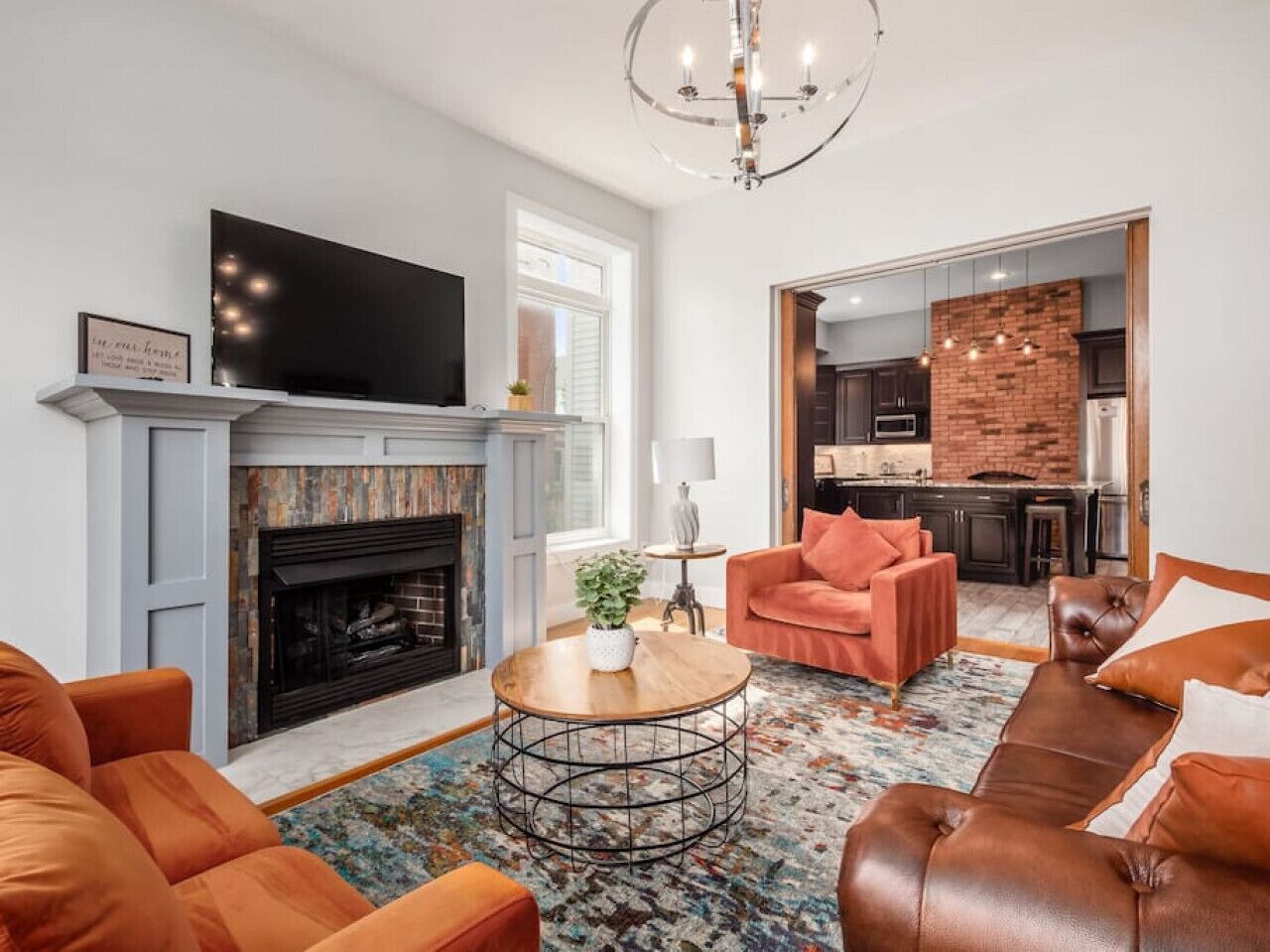 The Jazz and Blues Executive Mansion on Miami