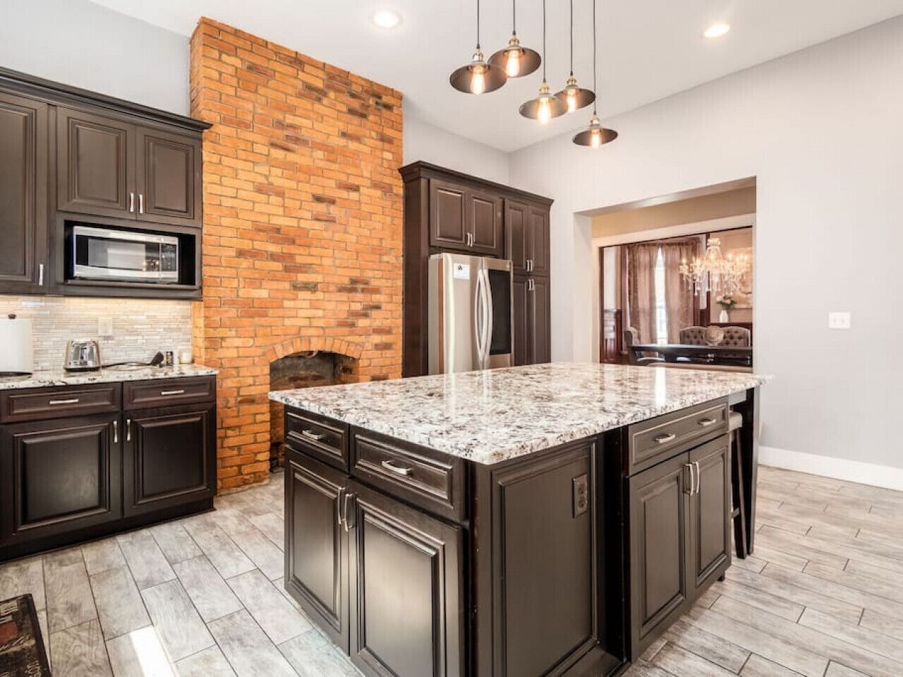 Fridge, microwave, dishwasher, coffee/tea maker