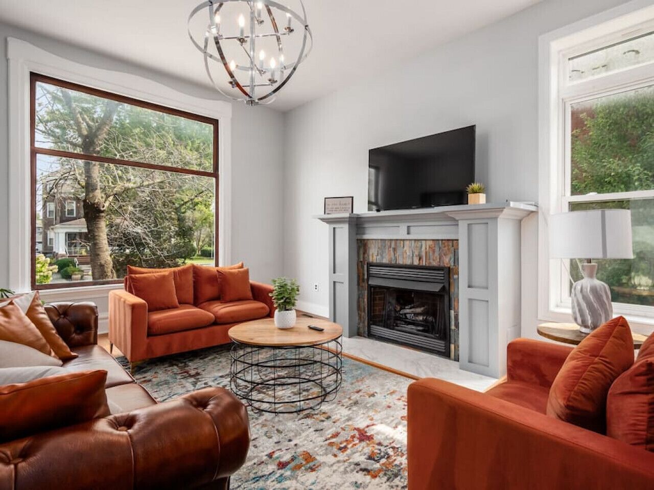 The Jazz and Blues Executive Mansion on Miami