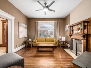 Televisie en een kantoor