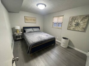 2 quartos, escrivaninha, ferros/tábuas de passar roupa, Wi-Fi