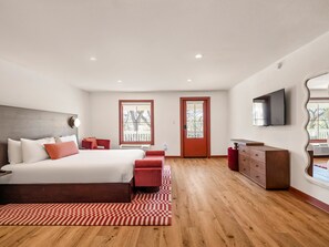 Studio Suite Superior, 2 phòng ngủ, quang cảnh sông | Nệm cao su hoạt tính (memory foam), màn/rèm cản sáng, bộ trải giường 