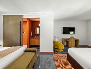 Camas con efecto memoria, cortinas blackout y ropa de cama 