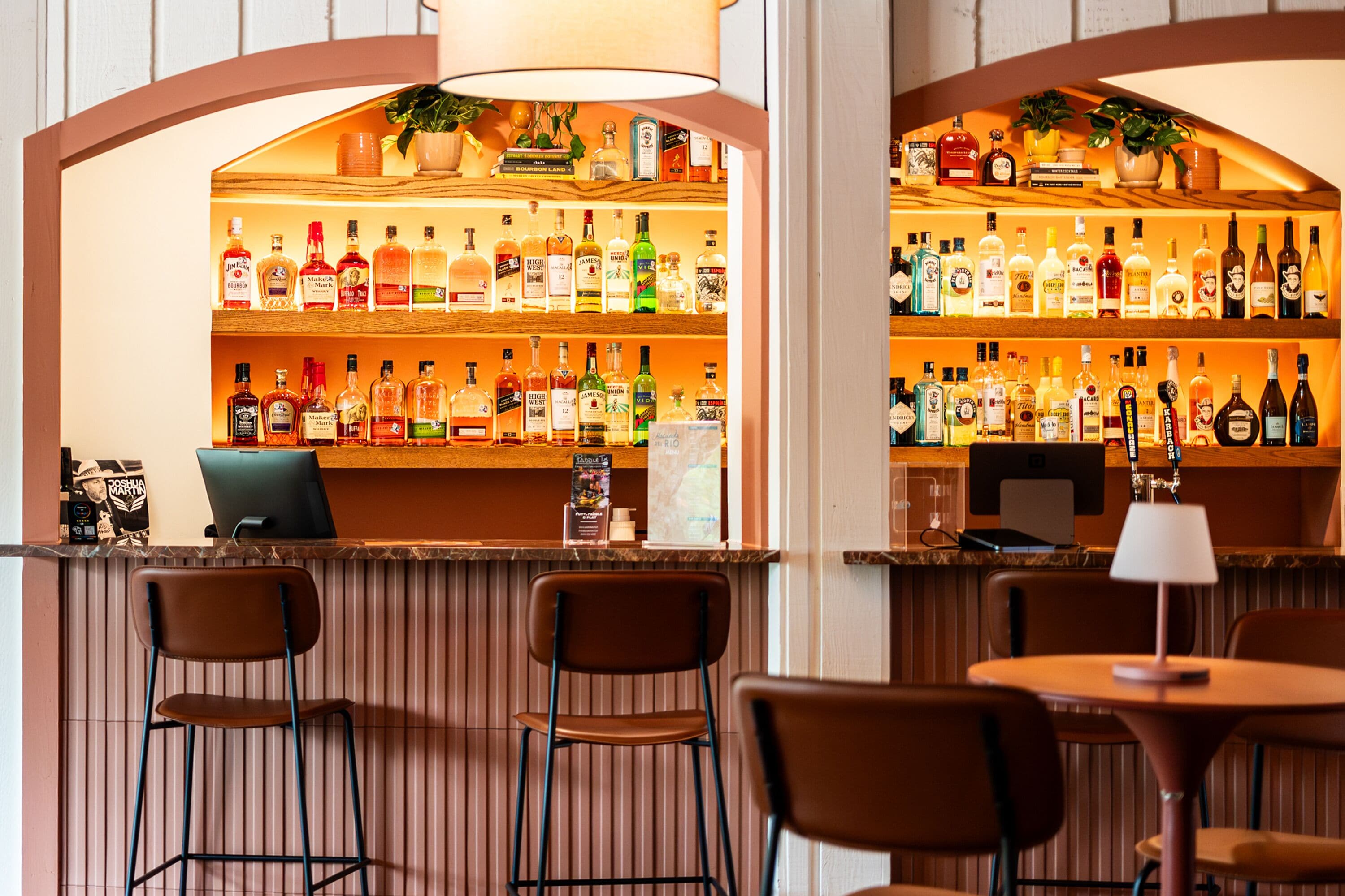 بار مشروبات الكوكتيل