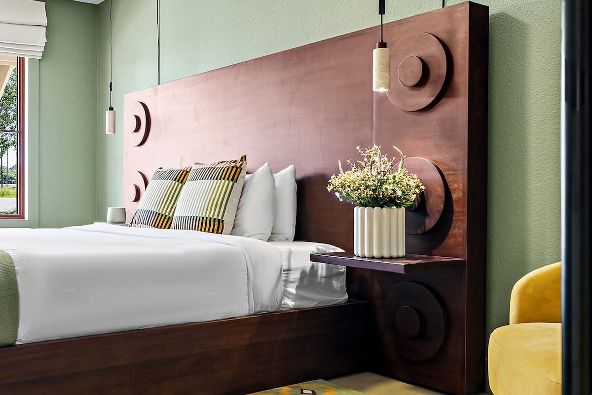 Deluxe Room, 1 King Bed | 1 bedroom, memory foam beds, blackout drapes, bed sheets