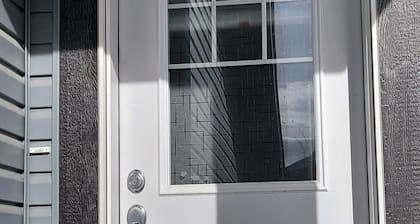 Spacious one bedroom suite in Calgary