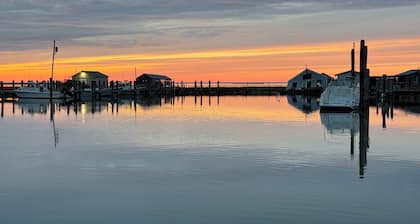 Come escape to Smith Island for the Spring and enjoy nature, peace and quiet