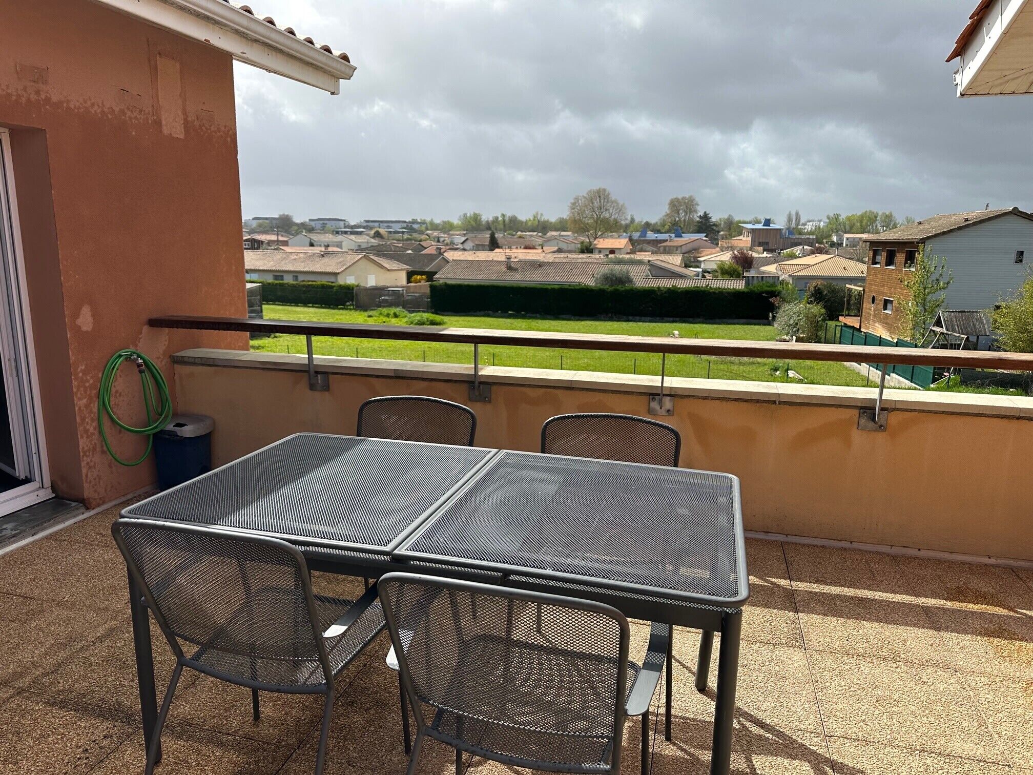 Quiet and bright cocoon at the gates of Bordeaux