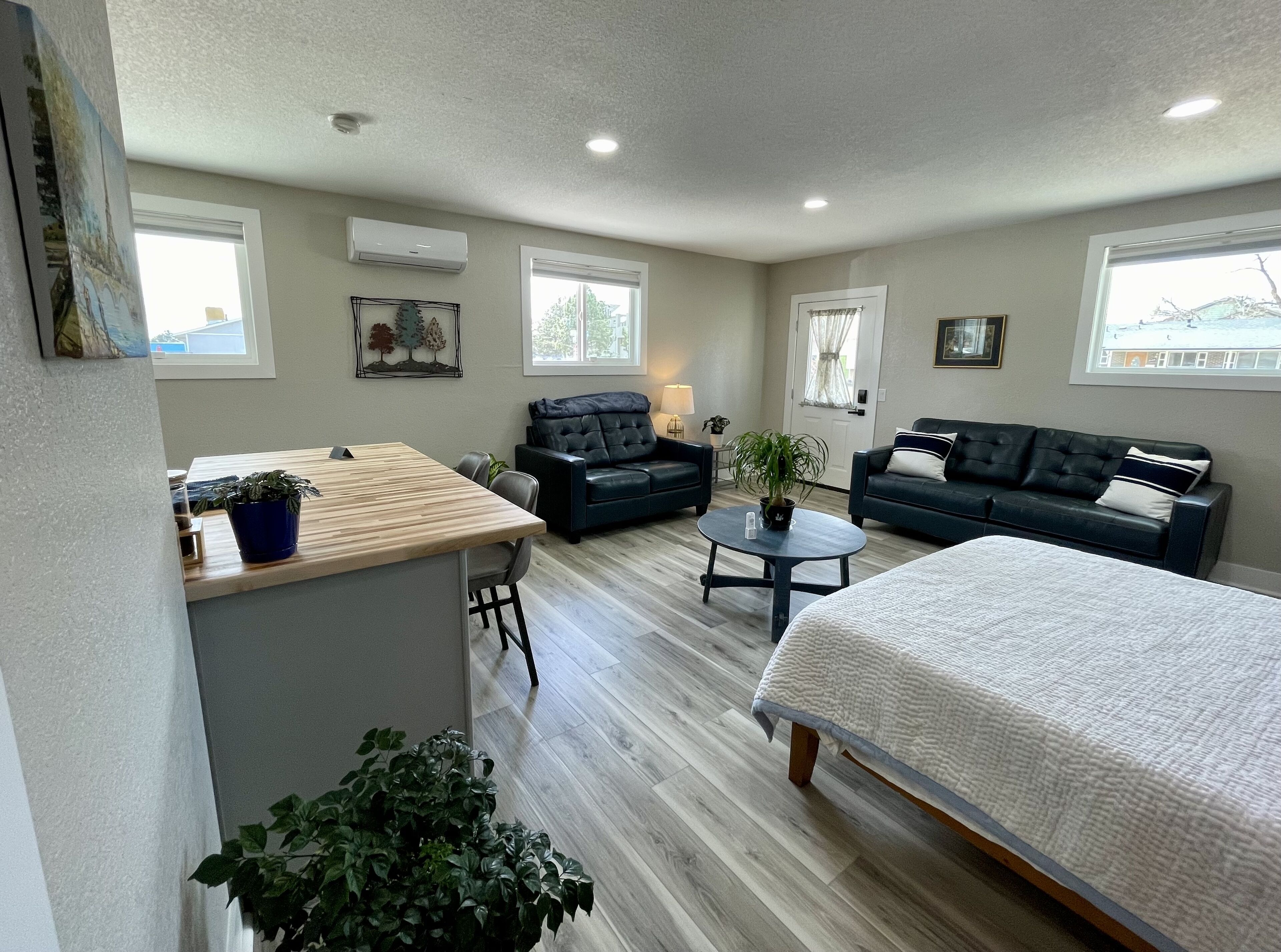 Lake Arbor Studio near Denver, Boulder + Golden