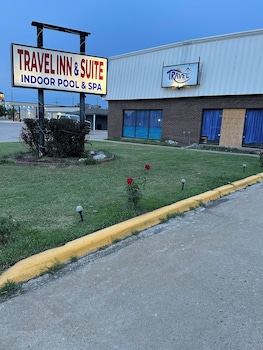 Travel Inn & Suites