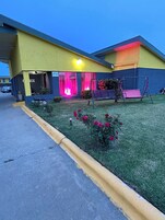 Fachada de la propiedad