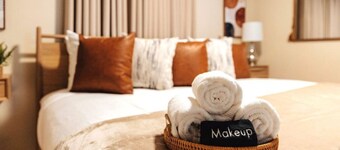 Peachtree/Royal Oak`s Sweet Spot/King Bed