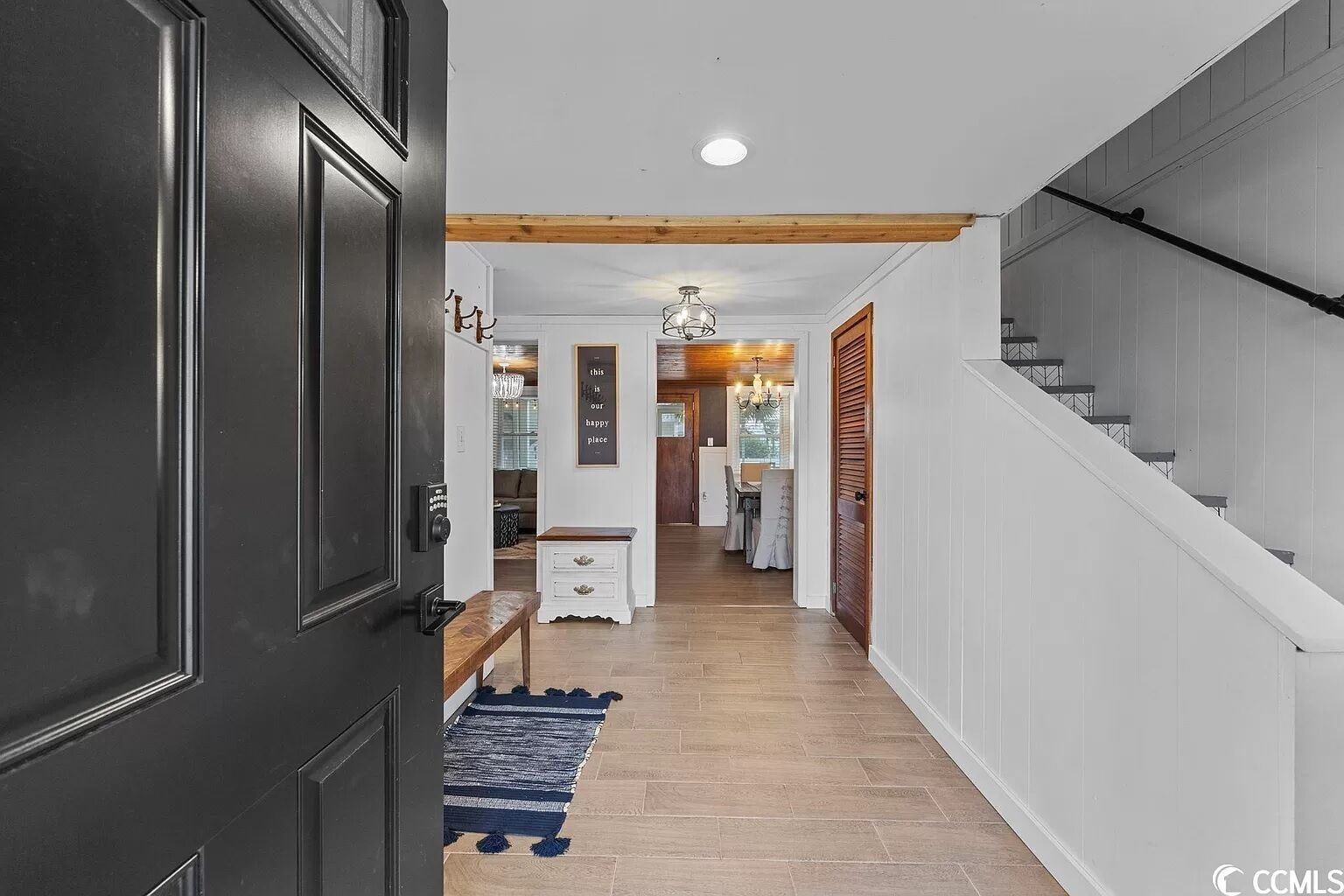 Brilliant Beach Bungalow Walk to Beach Pet Friendly Trailer Motorcycle Parking