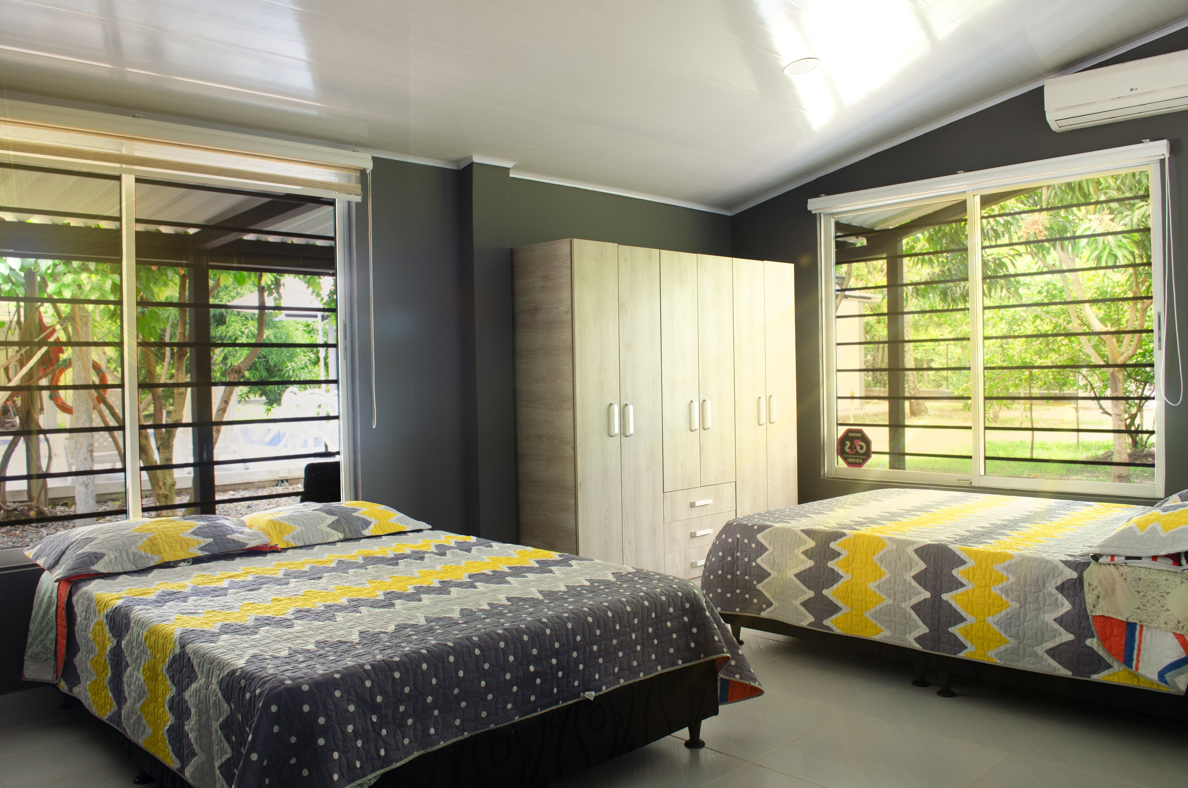 6 makuuhuonetta, Wi-Fi, vuodevaatteet