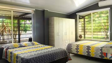 6 camere, Wi-Fi, lenzuola