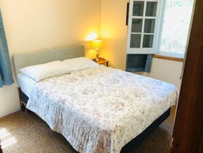 3 bedrooms - Fish Tail Cabin, lake, sandy beach, kayaks, canoe (Manitowish Waters)