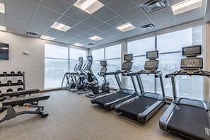 Fitness facility - SpringHill Suites by Marriott Detroit Sterling Heights (Sterling Heights)