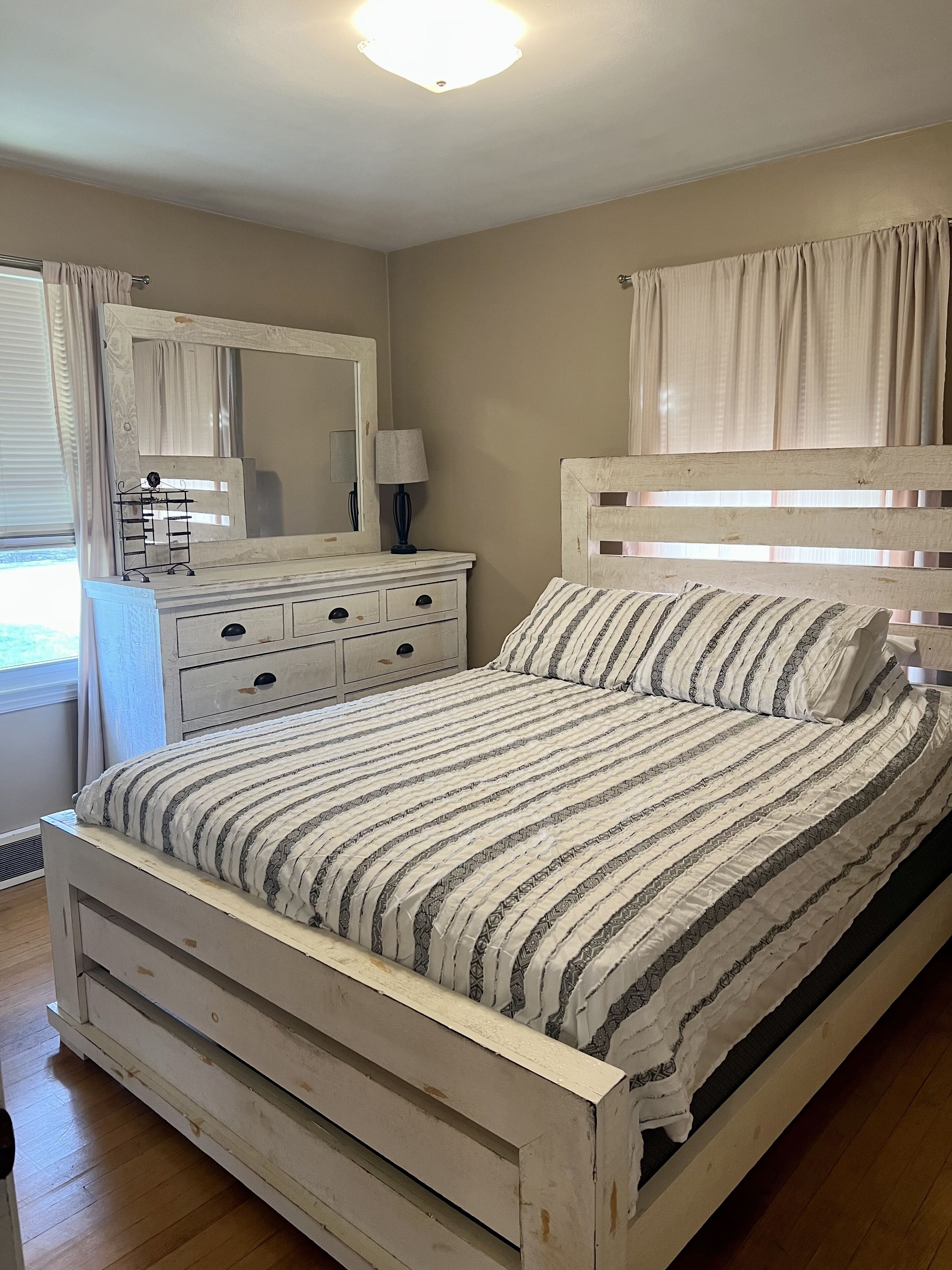 Cozy cottage in the heart of Portsmouth. The Panda Palace