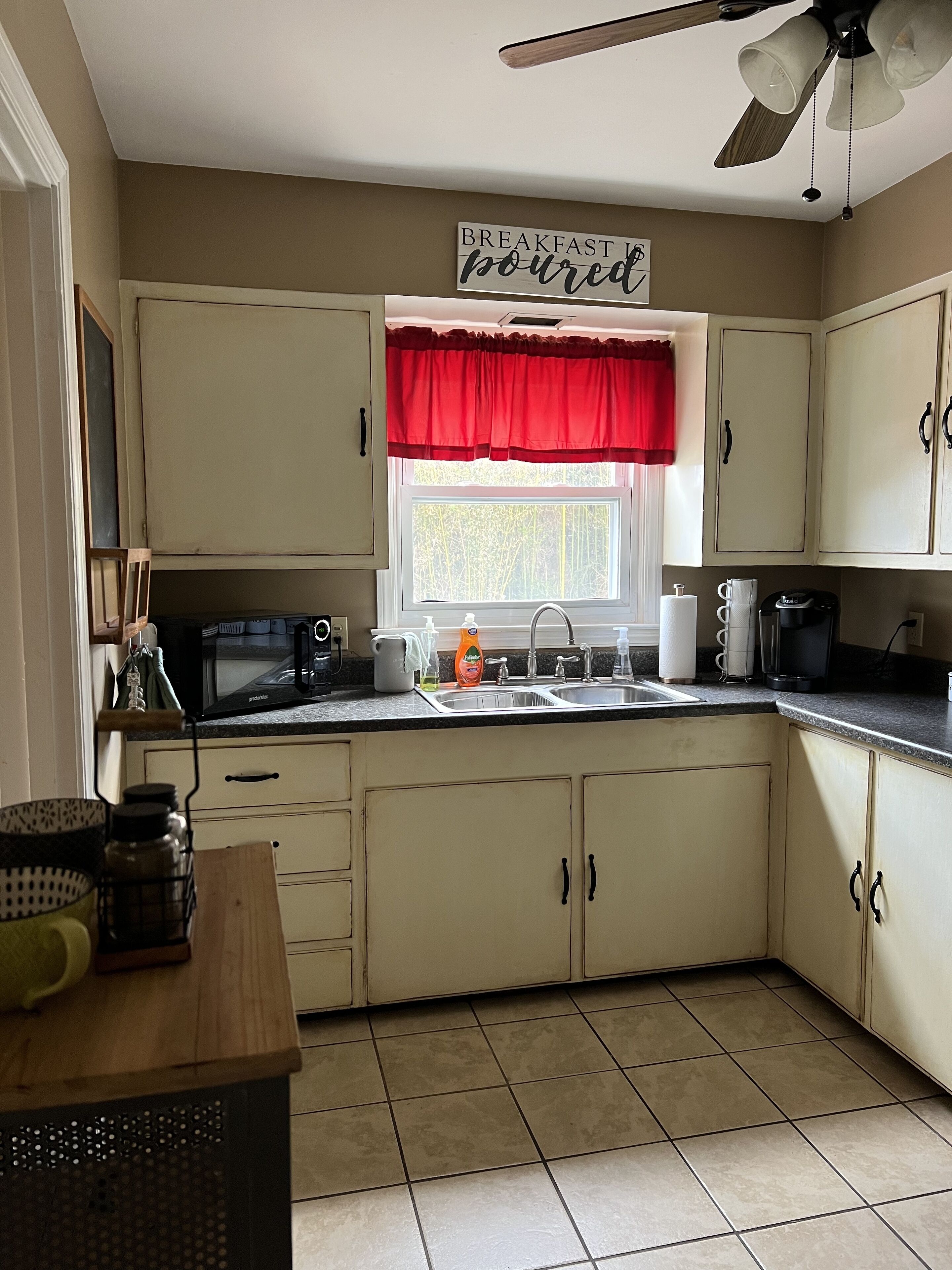 Cozy cottage in the heart of Portsmouth. The Panda Palace