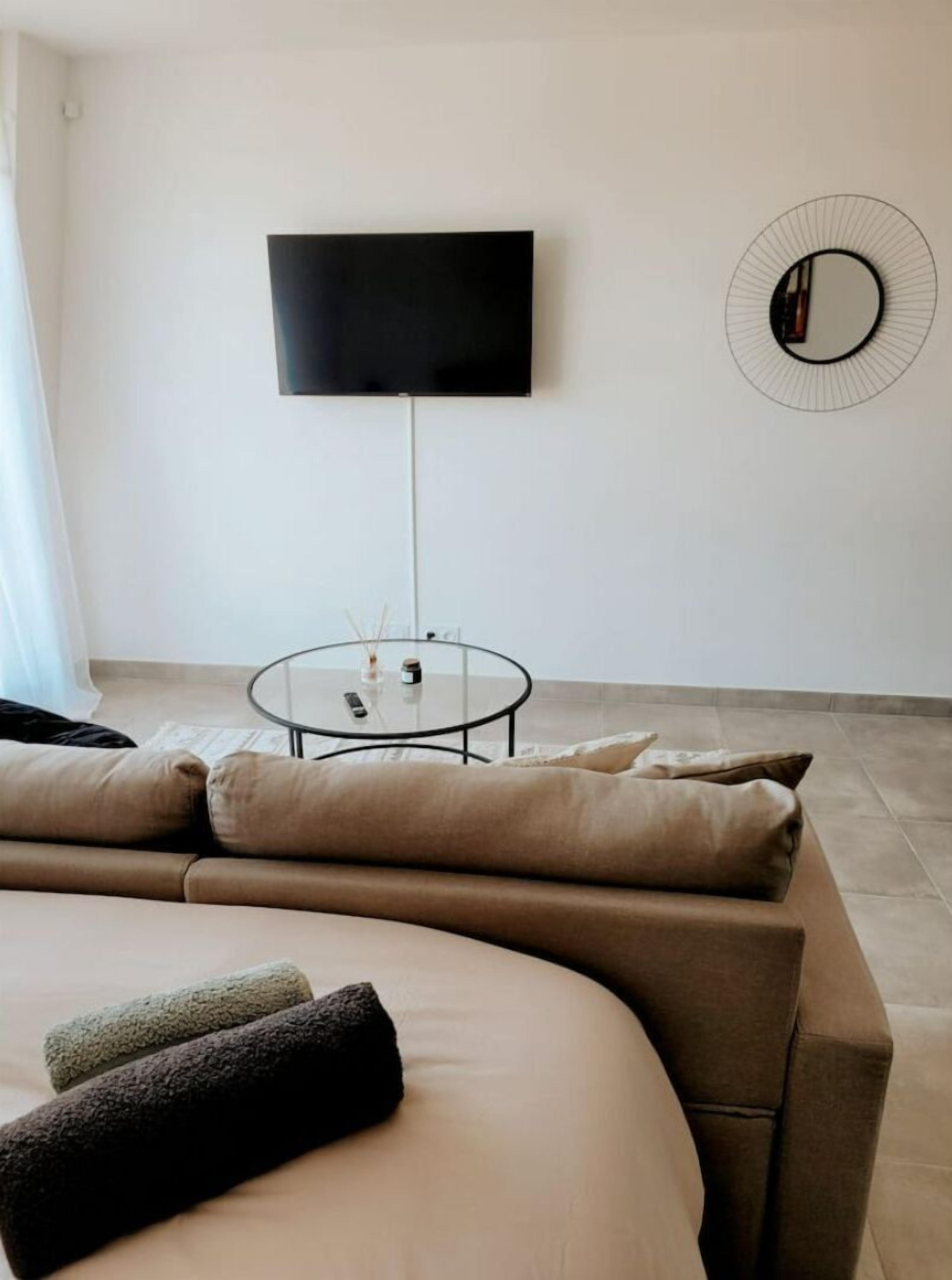 1 soverom, strykejern/-brett, reiseseng for barn og wi-fi (inkludert)